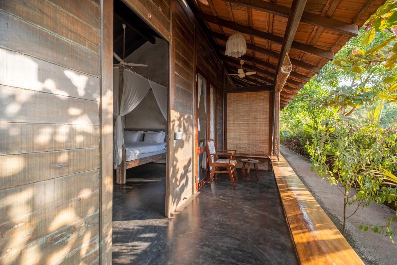 The Artist Cottages Morjim Luaran gambar