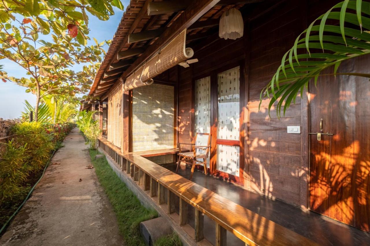 The Artist Cottages Morjim Luaran gambar