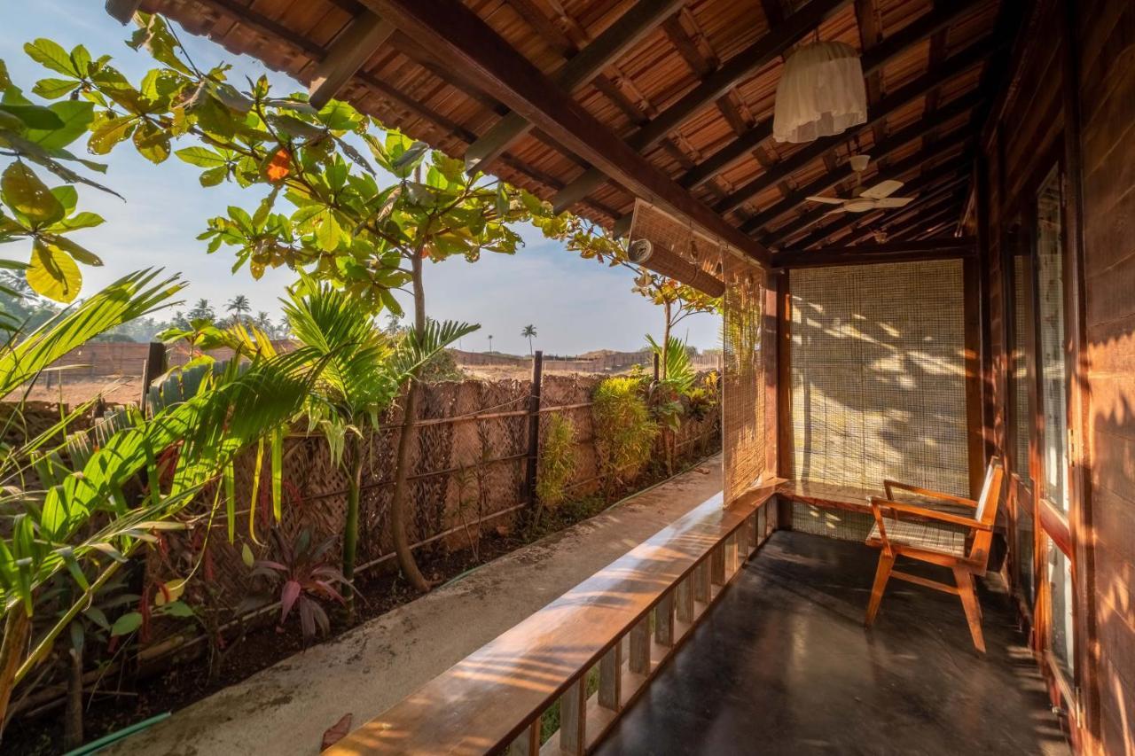 The Artist Cottages Morjim Luaran gambar