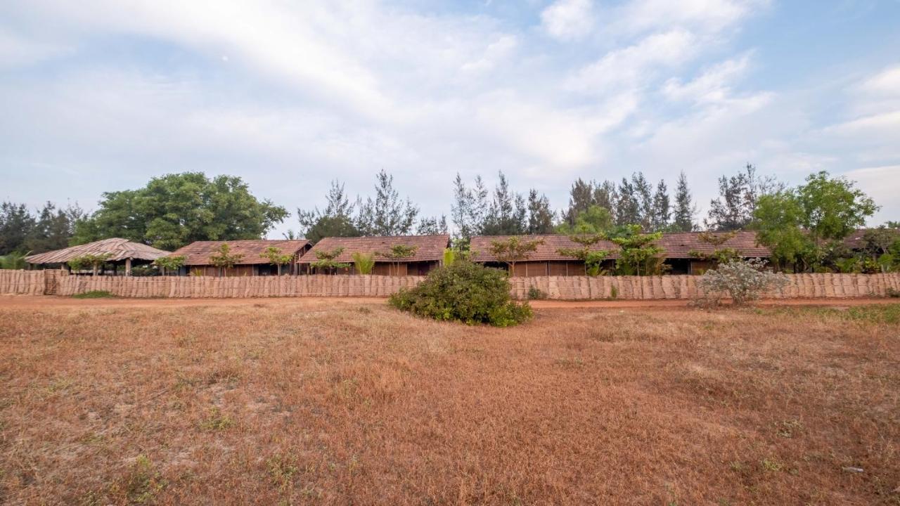 The Artist Cottages Morjim Luaran gambar