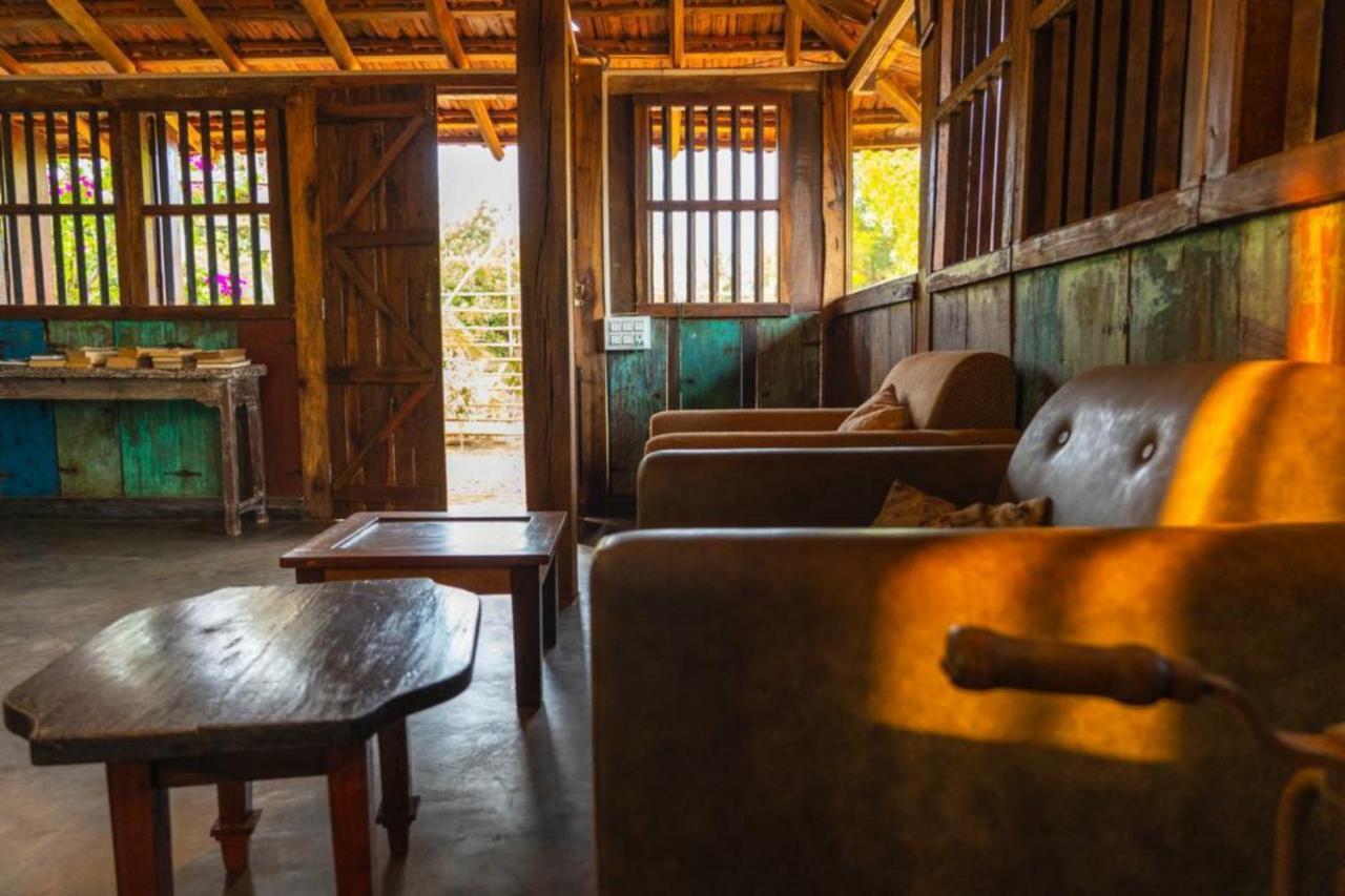 The Artist Cottages Morjim Luaran gambar