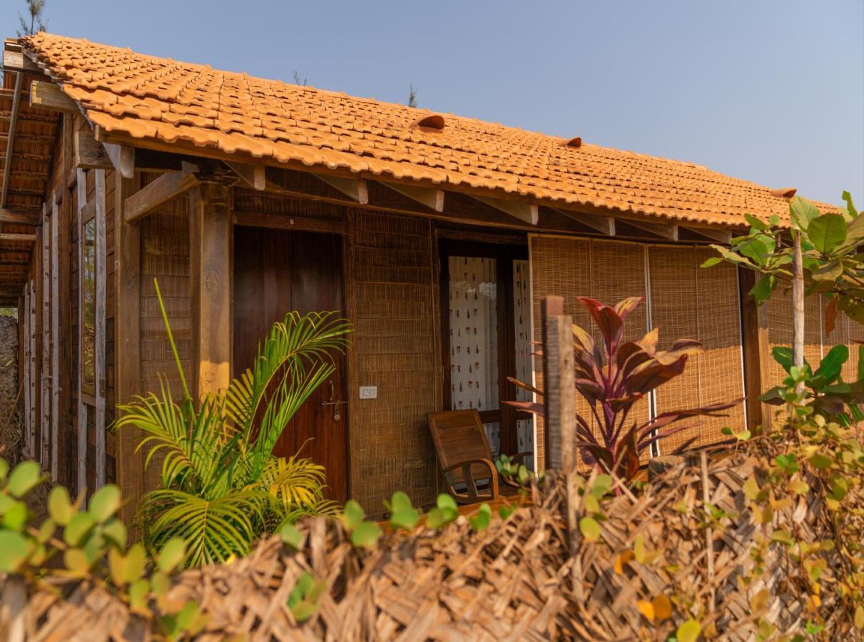 The Artist Cottages Morjim Luaran gambar